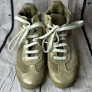 Tory Burch Evelin high top metallic sneaker women’s size 7.5, excellent condit.